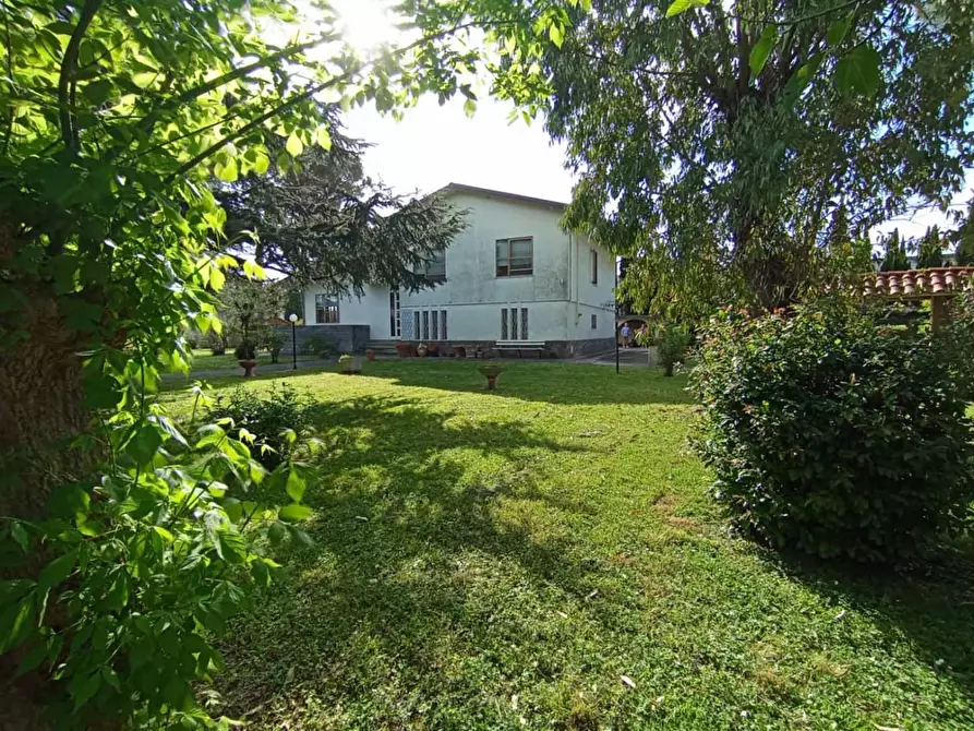 Immagine 73 di Villa in vendita  a Pisa