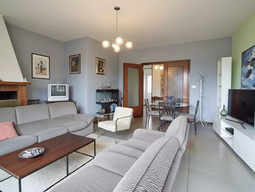 Immagine 26 di Villa in vendita  a Pisa