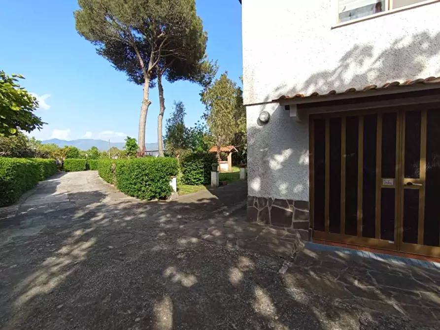 Immagine 35 di Villa in vendita  a Pisa