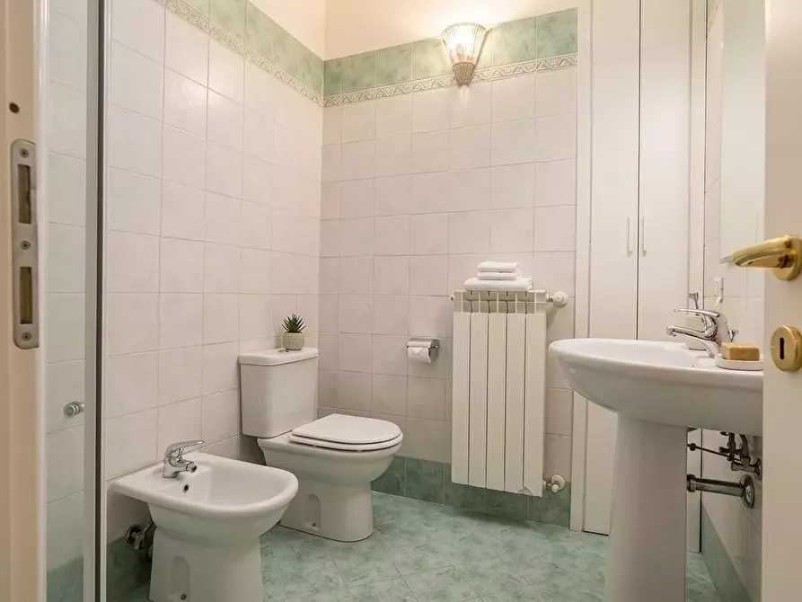 Immagine 16 di Villetta a schiera in vendita  a Ortonovo