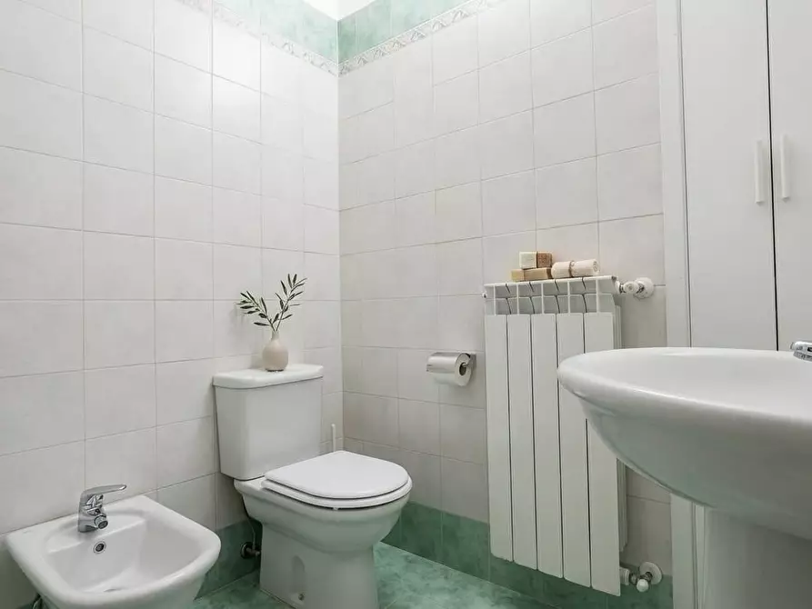 Immagine 17 di Villetta a schiera in vendita  a Ortonovo