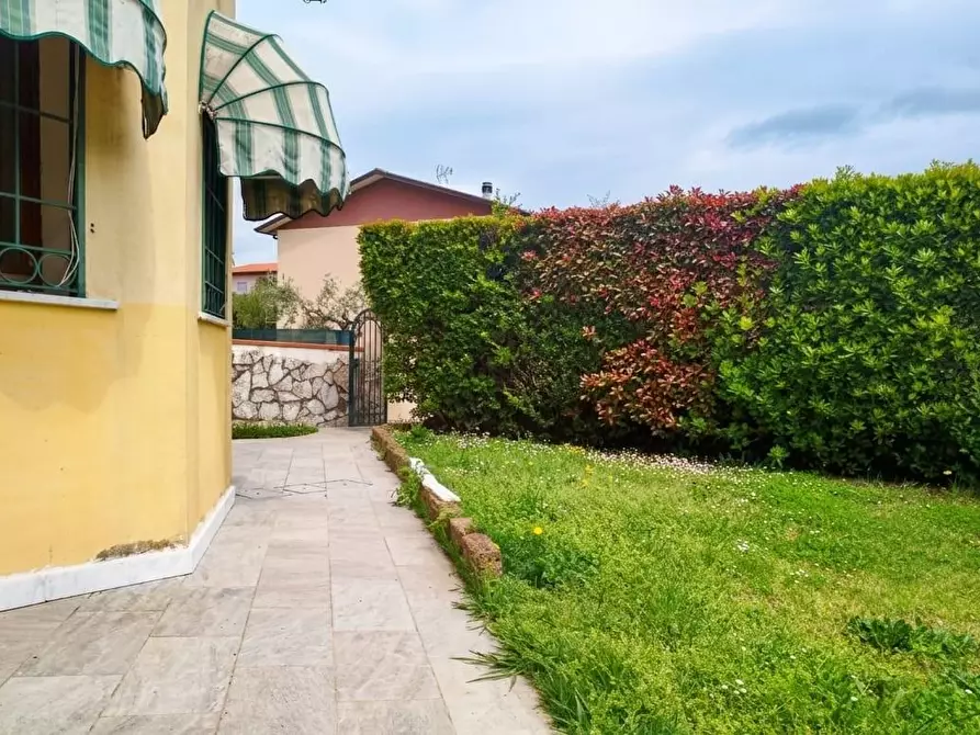 Immagine 25 di Villetta a schiera in vendita  a Ortonovo