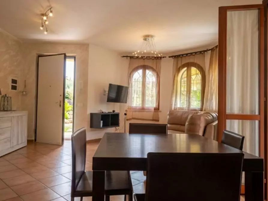 Immagine 5 di Villetta a schiera in vendita  a Ortonovo