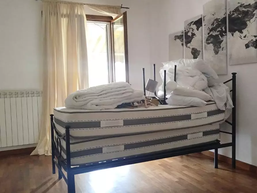 Immagine 15 di Villetta a schiera in vendita  a Ortonovo