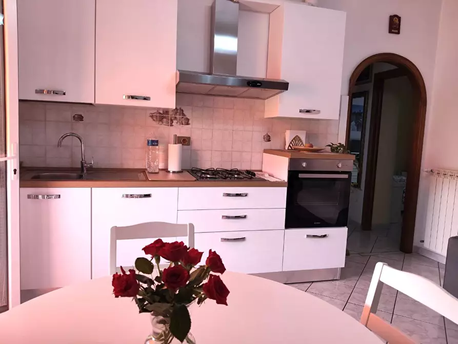 Immagine 1 di Appartamento in vendita  a Lucca