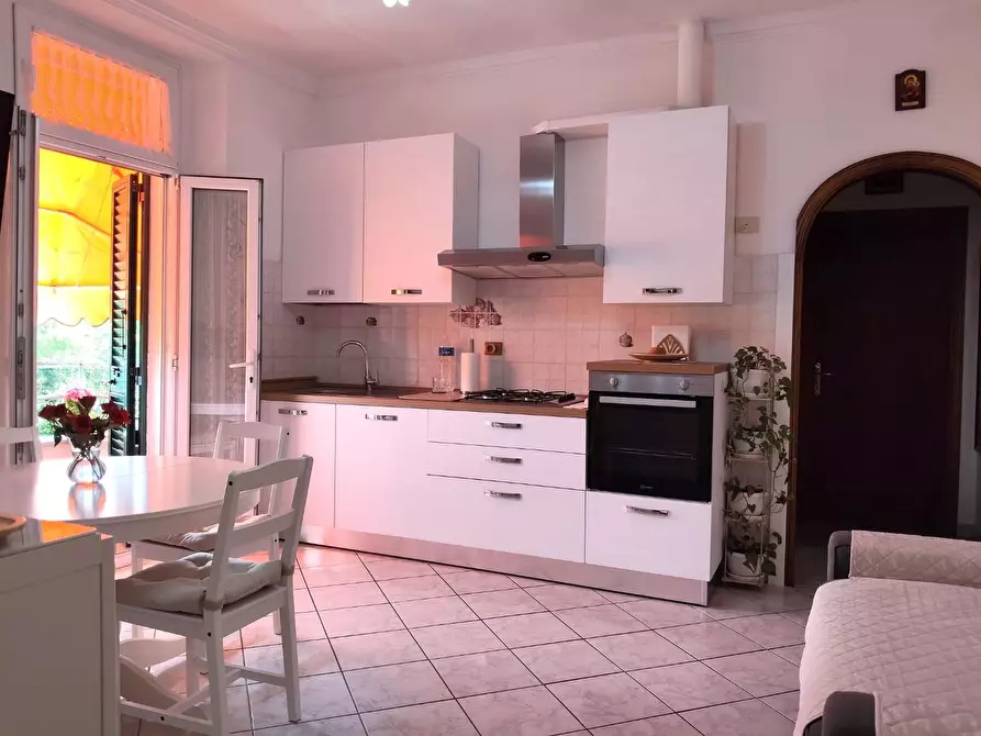 Immagine 17 di Appartamento in vendita  a Lucca