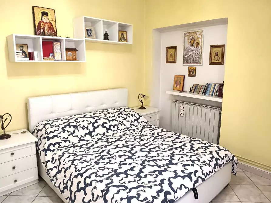 Immagine 20 di Appartamento in vendita  a Lucca