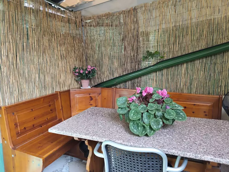 Immagine 28 di Appartamento in vendita  a Lucca