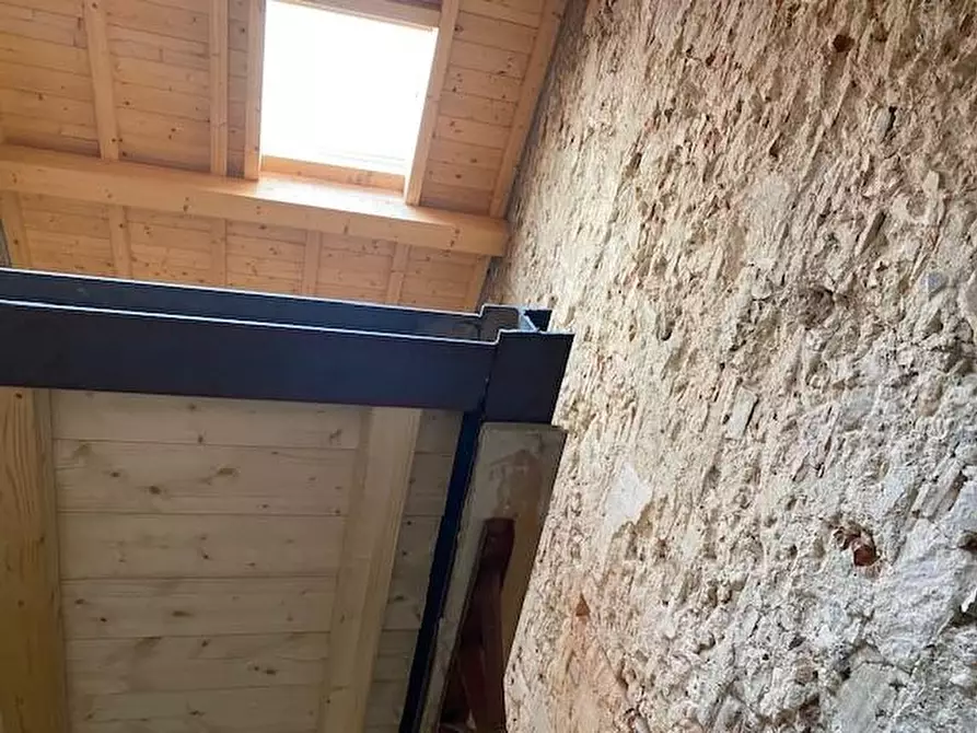 Immagine 2 di Appartamento in vendita  a Cascina