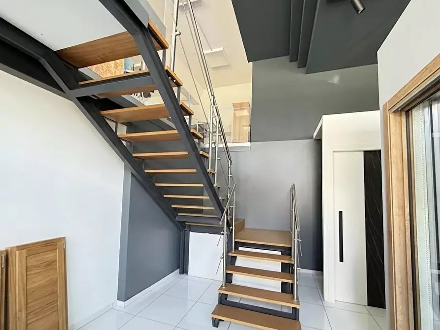 Immagine 2 di Attività artigianale in vendita  a Ponsacco