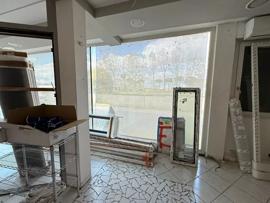 Immagine 16 di Attività artigianale in vendita  a Ponsacco