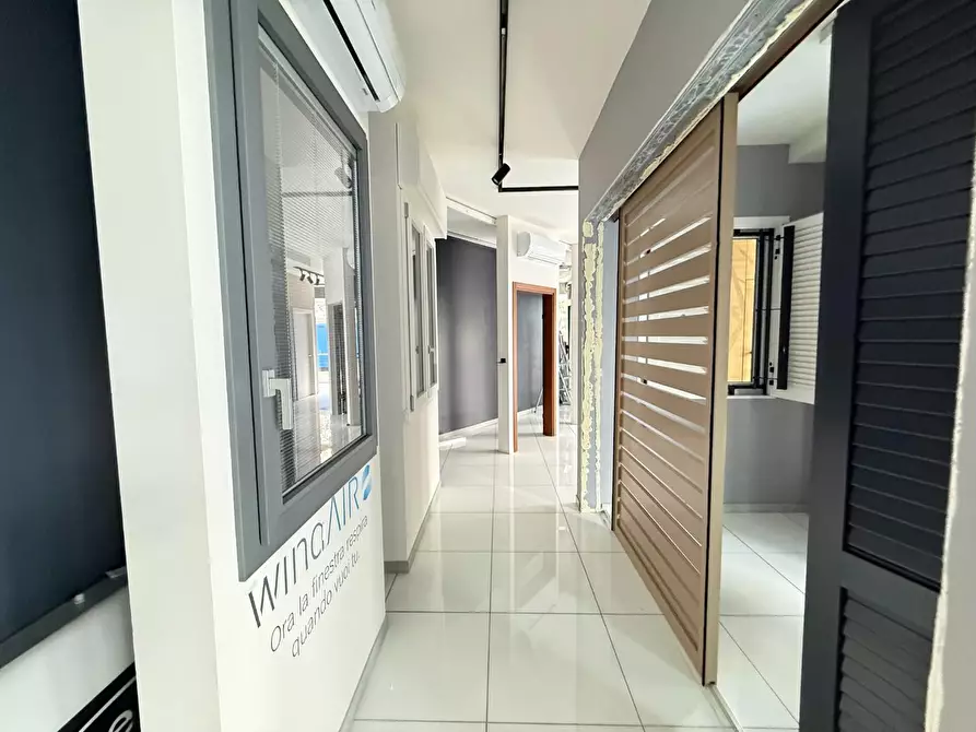 Immagine 28 di Attività artigianale in vendita  a Ponsacco