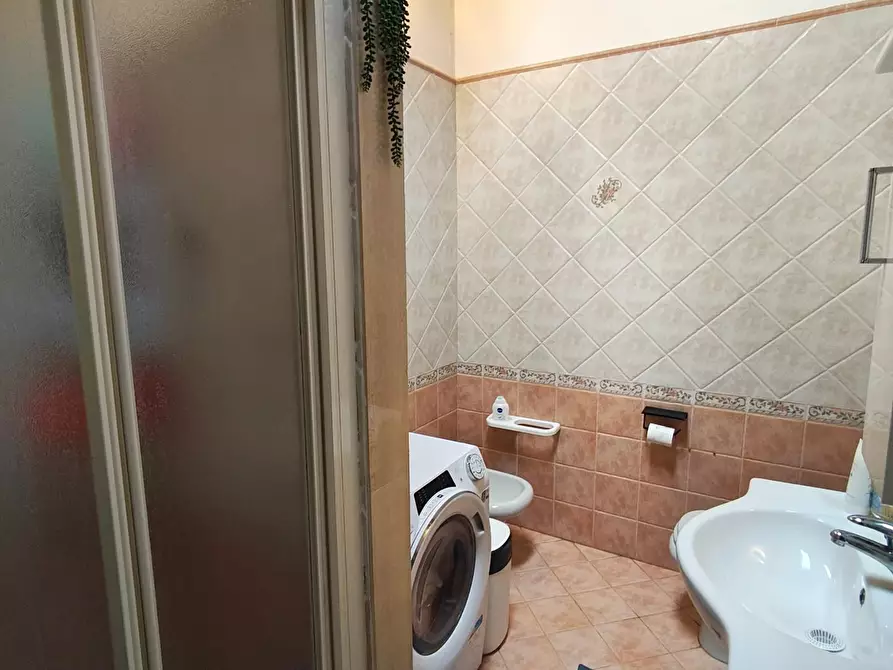 Immagine 12 di Appartamento in vendita  a Capannori