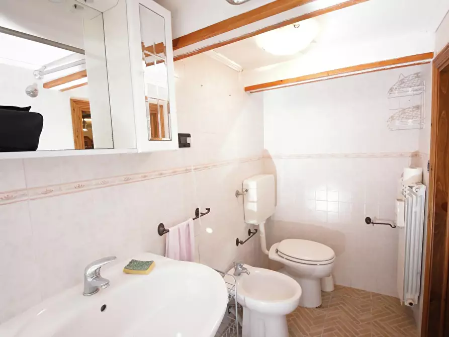 Immagine 16 di Casa indipendente in vendita  a Crespina Lorenzana