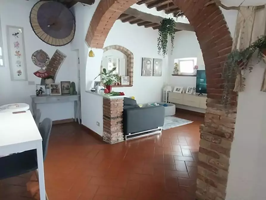 Immagine 5 di Appartamento in vendita  a Cascina