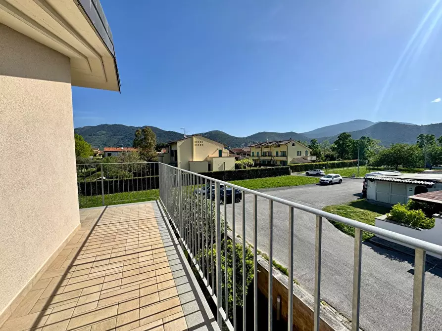Immagine 35 di Villetta a schiera in vendita  a San Giuliano Terme