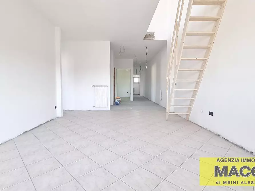 Immagine 1 di Mansarda in vendita  a Ponsacco