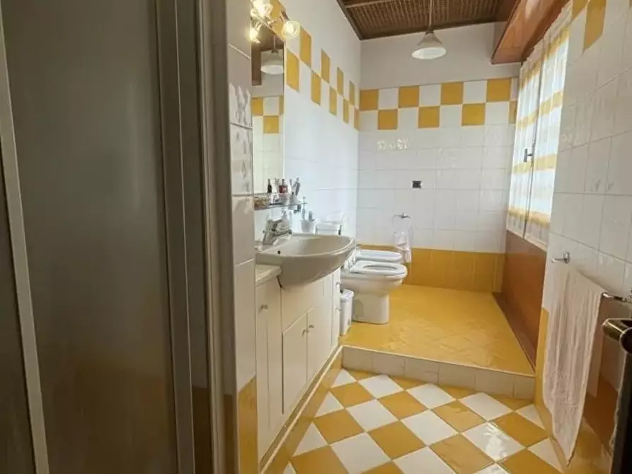 Immagine 17 di Villa in vendita  a Solbiate Olona