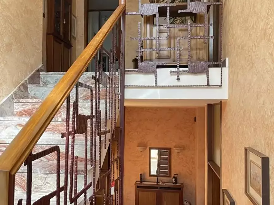 Immagine 11 di Villa in vendita  a Solbiate Olona