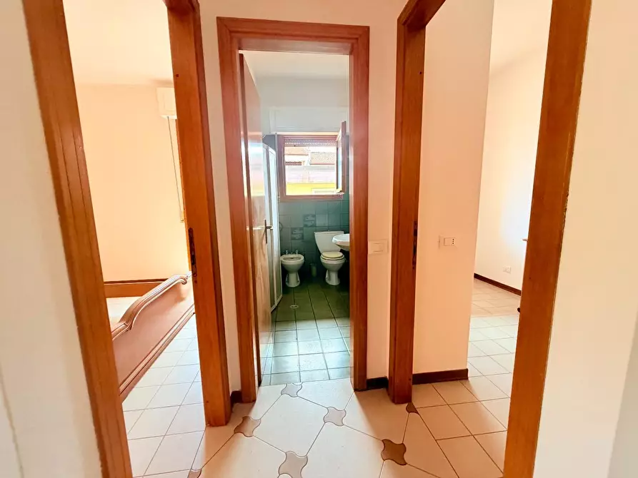 Immagine 7 di Appartamento in vendita  a Massa