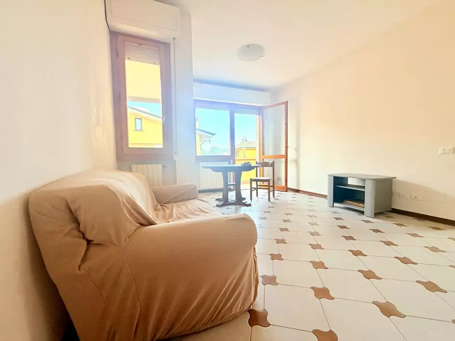 Immagine 2 di Appartamento in vendita  a Massa