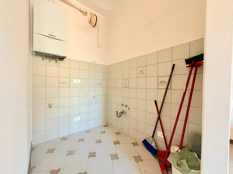 Immagine 6 di Appartamento in vendita  a Massa