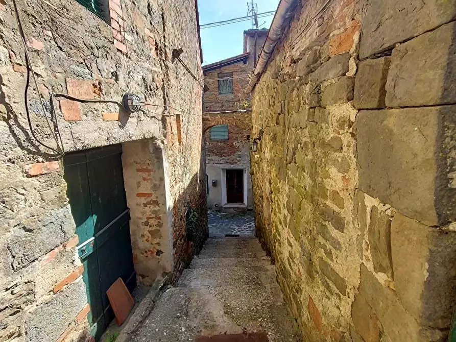 Immagine 2 di Terratetto in vendita  a Lucca
