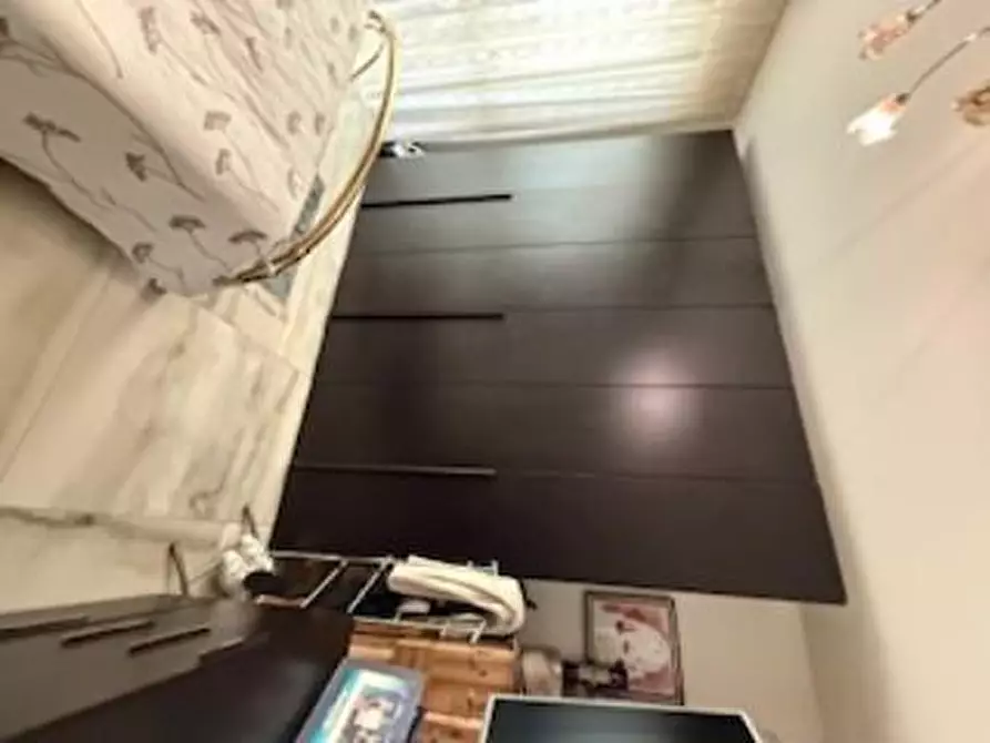 Immagine 11 di Appartamento in vendita  a Carrara