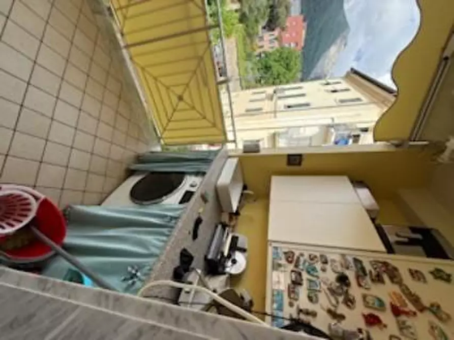 Immagine 3 di Appartamento in vendita  a Carrara