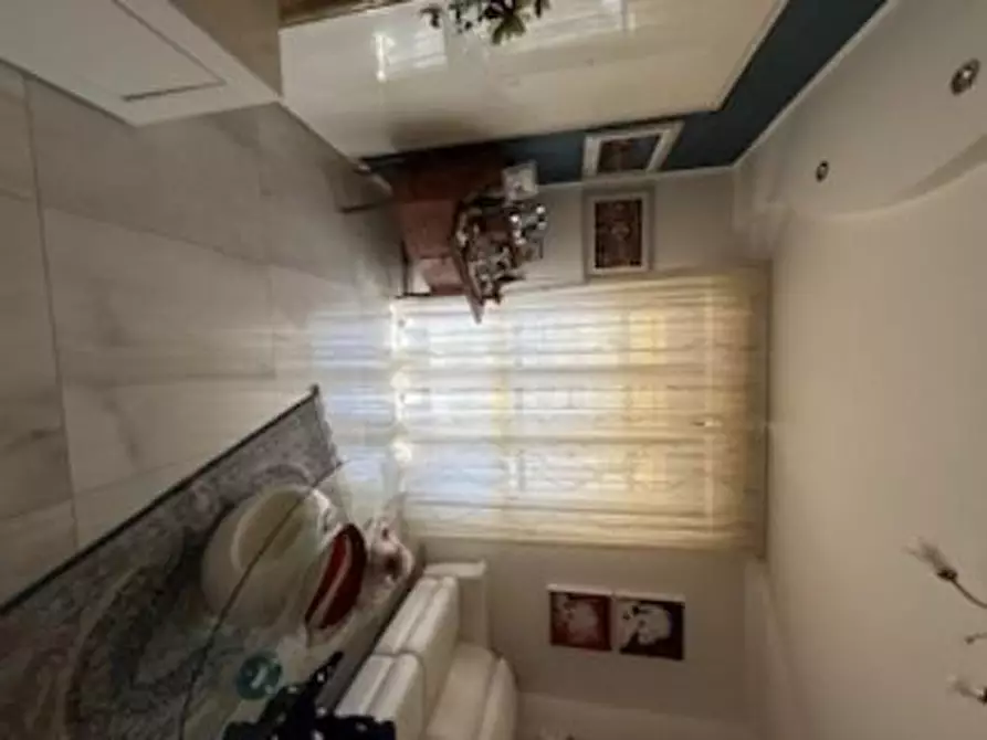 Immagine 7 di Appartamento in vendita  a Carrara