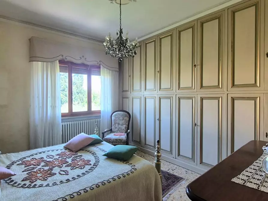Immagine 26 di Villa in vendita  a Capannori