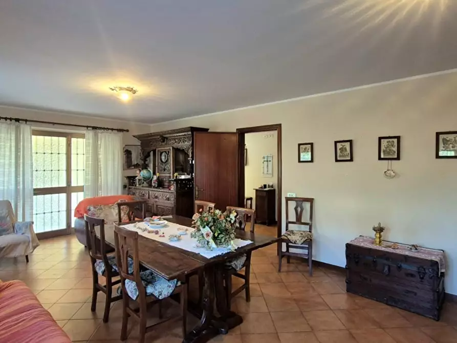 Immagine 8 di Villa in vendita  a Capannori