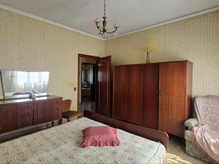 Immagine 32 di Villa in vendita  a Capannori