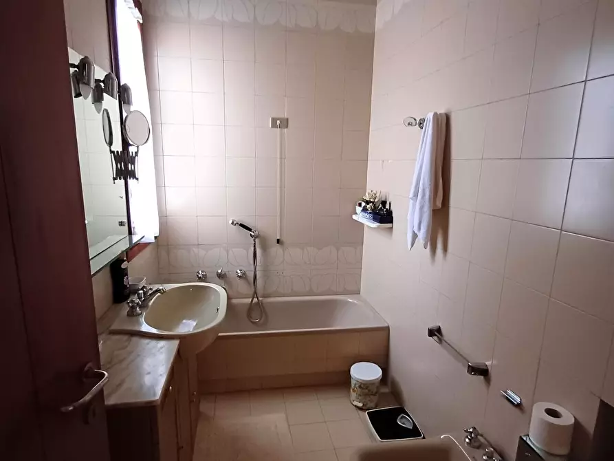 Immagine 8 di Villetta a schiera in vendita  a Empoli