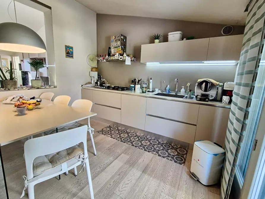 Immagine 9 di Appartamento in vendita  a San Giuliano Terme