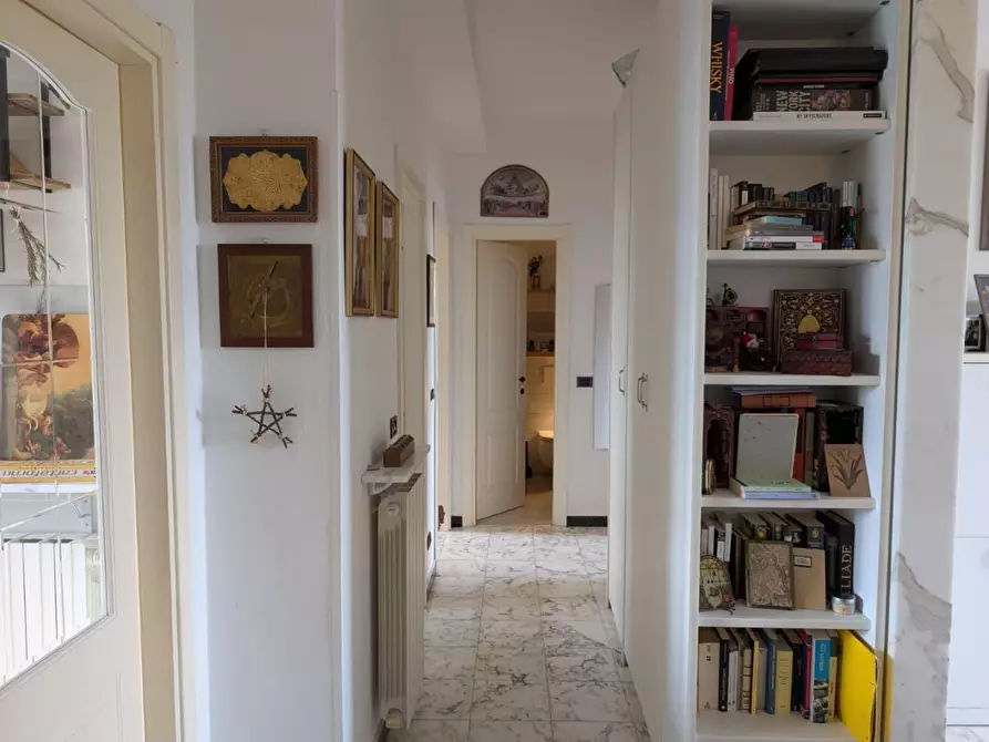 Immagine 11 di Appartamento in affitto  a Carrara