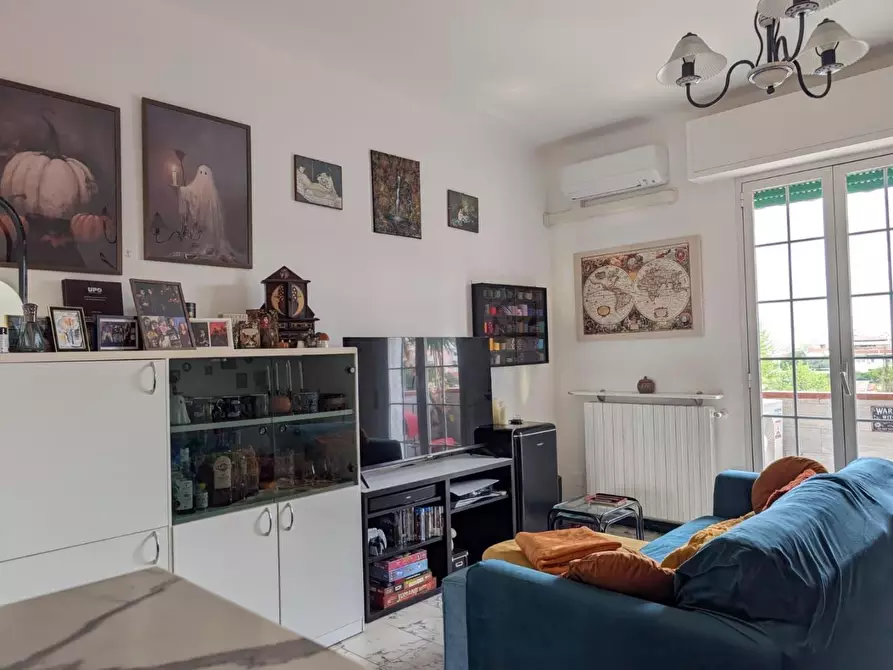 Immagine 2 di Appartamento in affitto  a Carrara