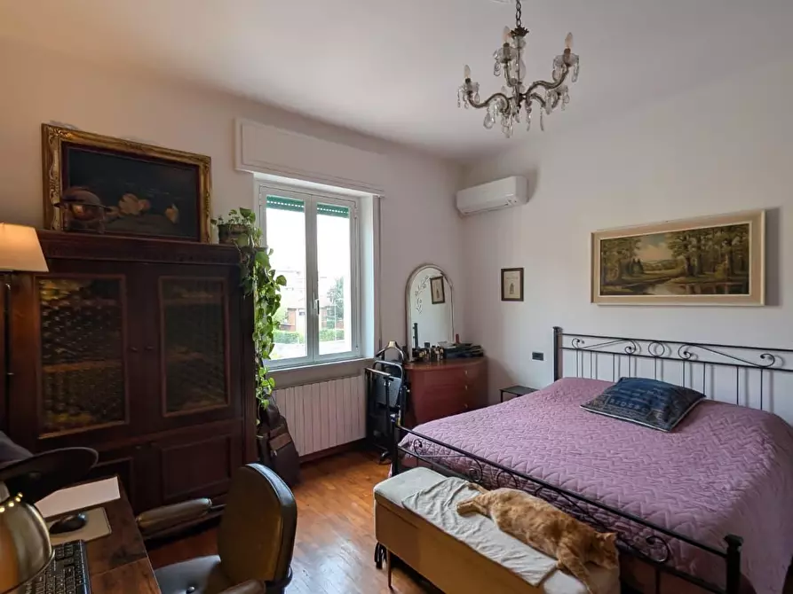 Immagine 5 di Appartamento in affitto  a Carrara