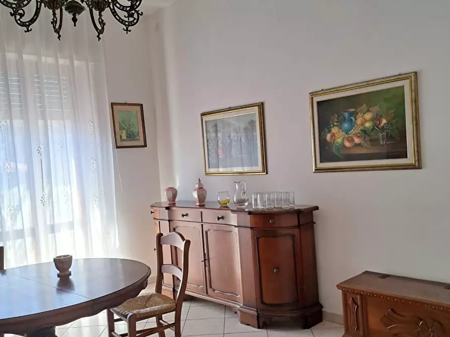 Immagine 2 di Appartamento in affitto  a Carrara