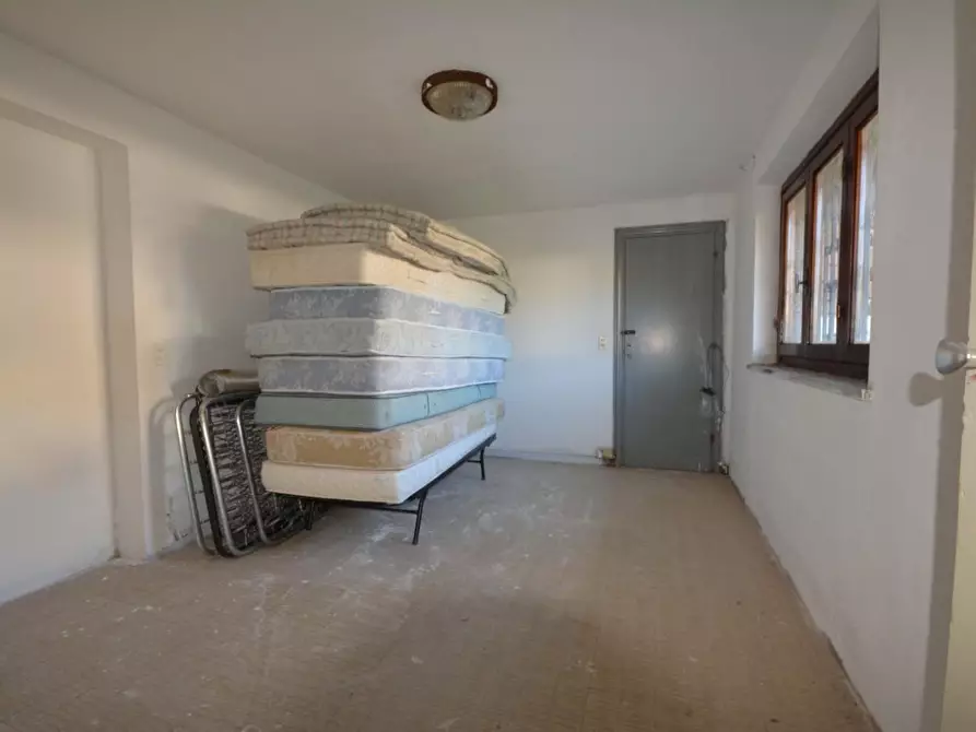 Immagine 21 di Villa in vendita  a Lucca