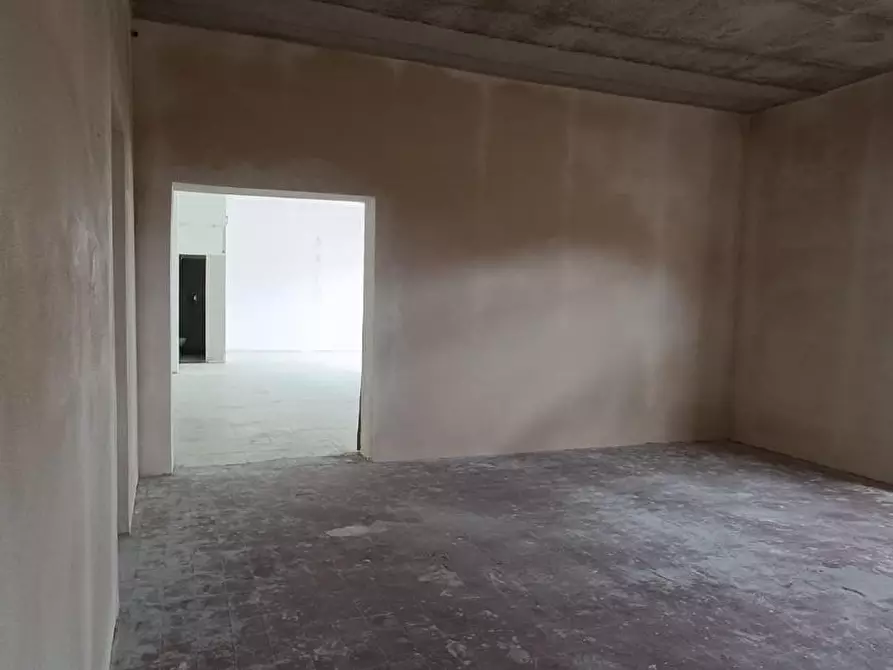 Immagine 2 di Capannone industriale in affitto  a Castelnuovo Magra