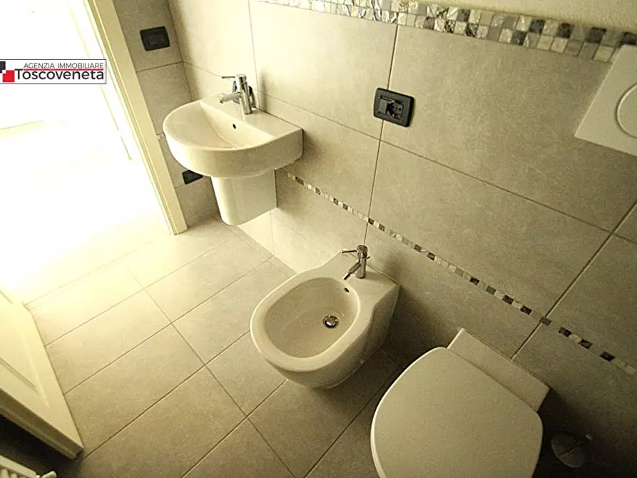 Immagine 18 di Appartamento in vendita  a Capannori