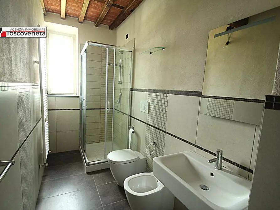 Immagine 13 di Appartamento in vendita  a Capannori