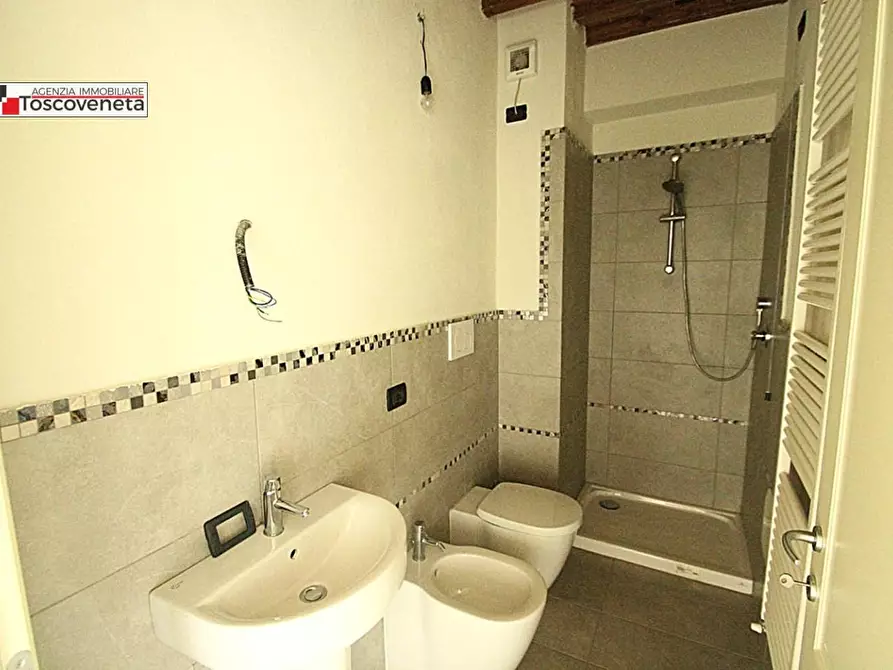 Immagine 17 di Appartamento in vendita  a Capannori