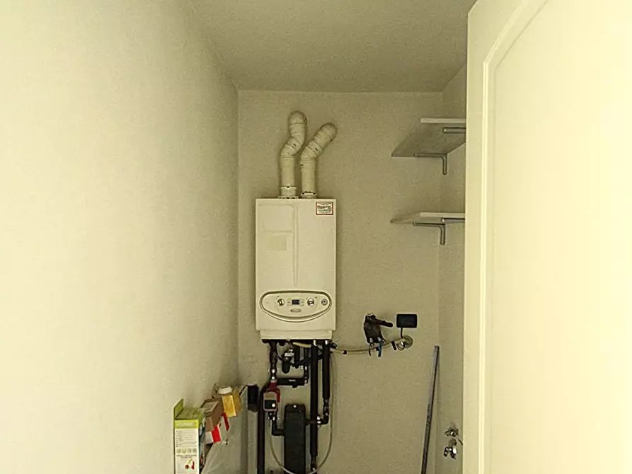 Immagine 23 di Appartamento in vendita  a Capannori