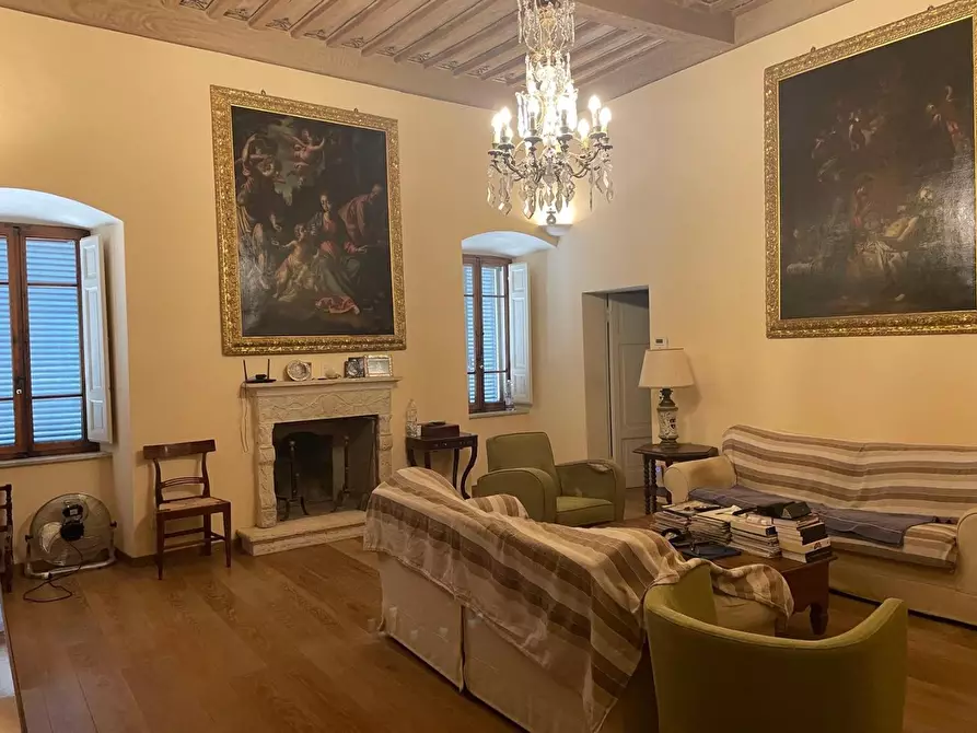 Immagine 17 di Villa in vendita  a Siena