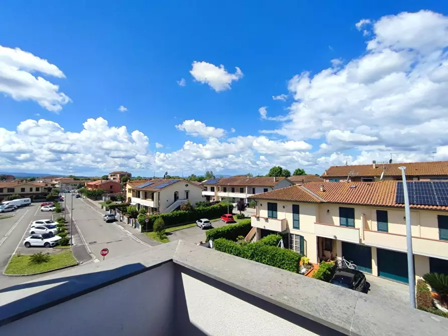 Immagine 41 di Appartamento in vendita  a Ponsacco