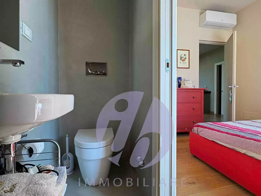 Immagine 24 di Appartamento in vendita  a Pietrasanta