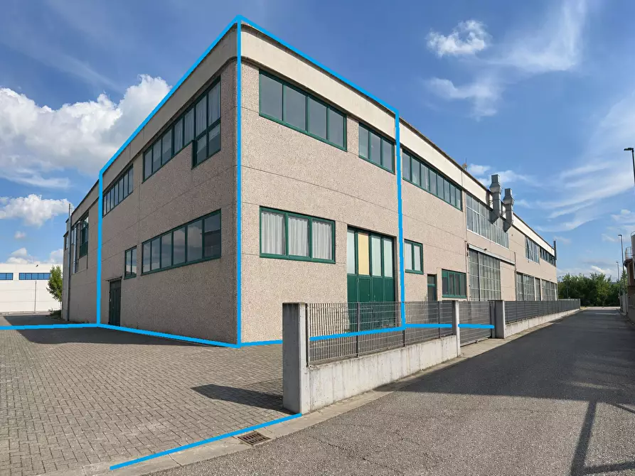 Immagine 1 di Attività artigianale in affitto  a Montelupo Fiorentino