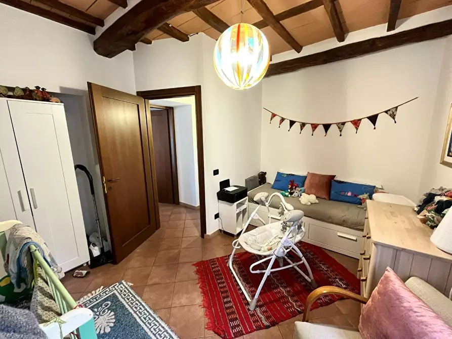 Immagine 2 di Appartamento in vendita  a Massa